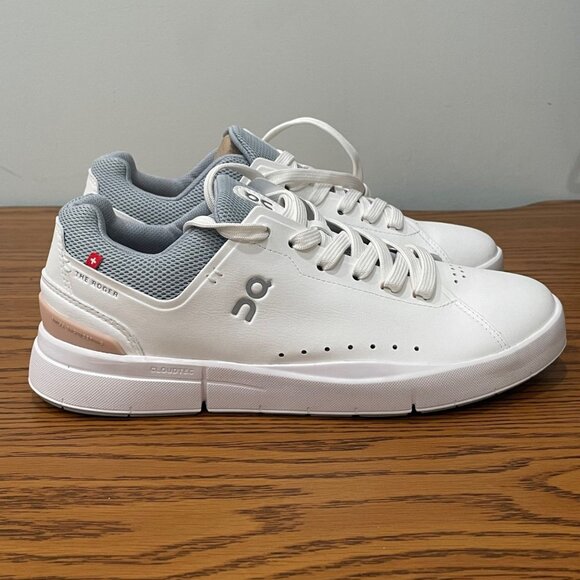 On THE ROGER Advantage Women's Size 8.5 White&Pearl - Picture 8 of 10